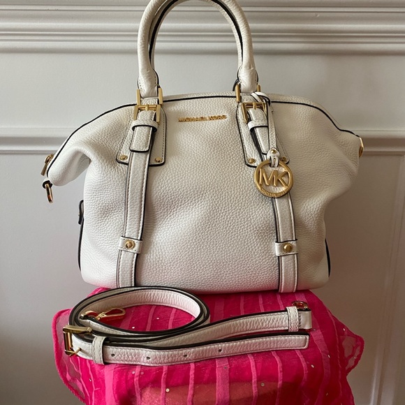 Michael Kors White Handbag - Picture 3 of 7